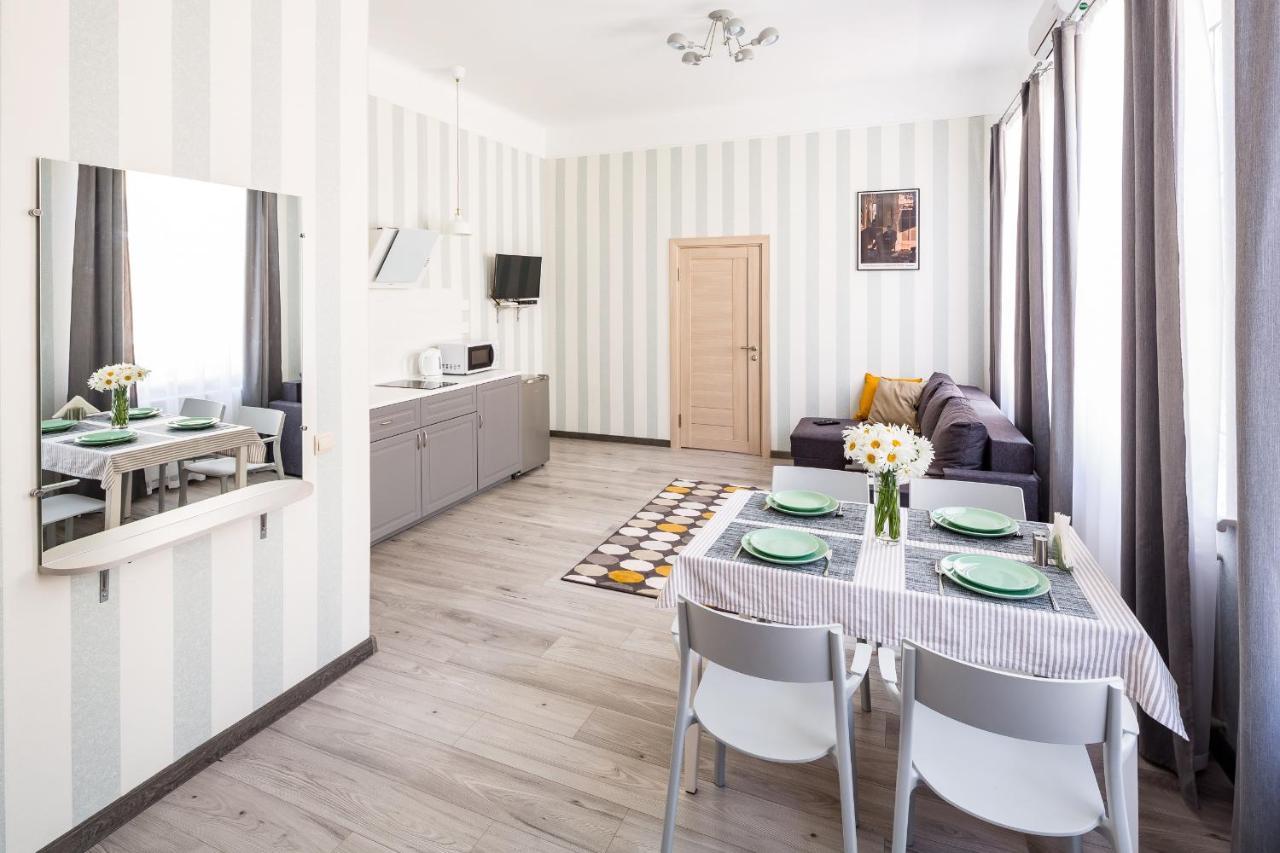 #1 Apartment Lviv Exteriör bild
