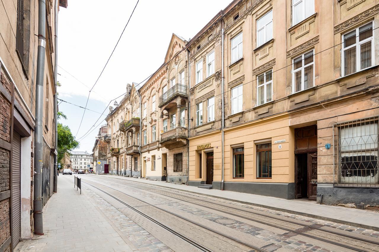 #1 Apartment Lviv Exteriör bild